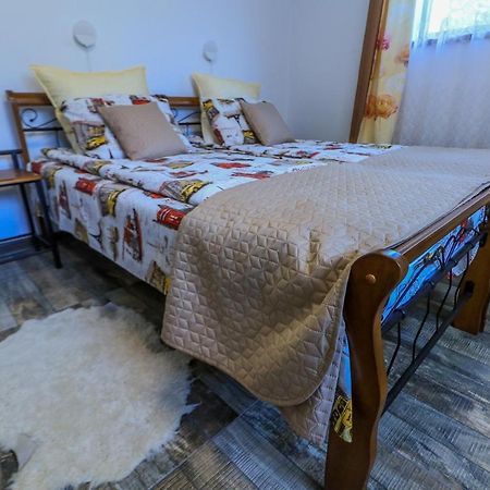 סיביו Nikas Apartment מראה חיצוני תמונה