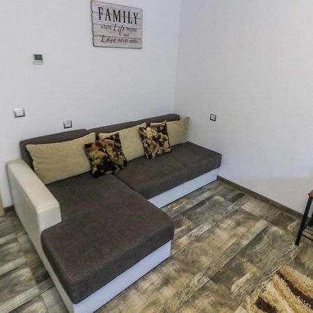 סיביו Nikas Apartment מראה חיצוני תמונה