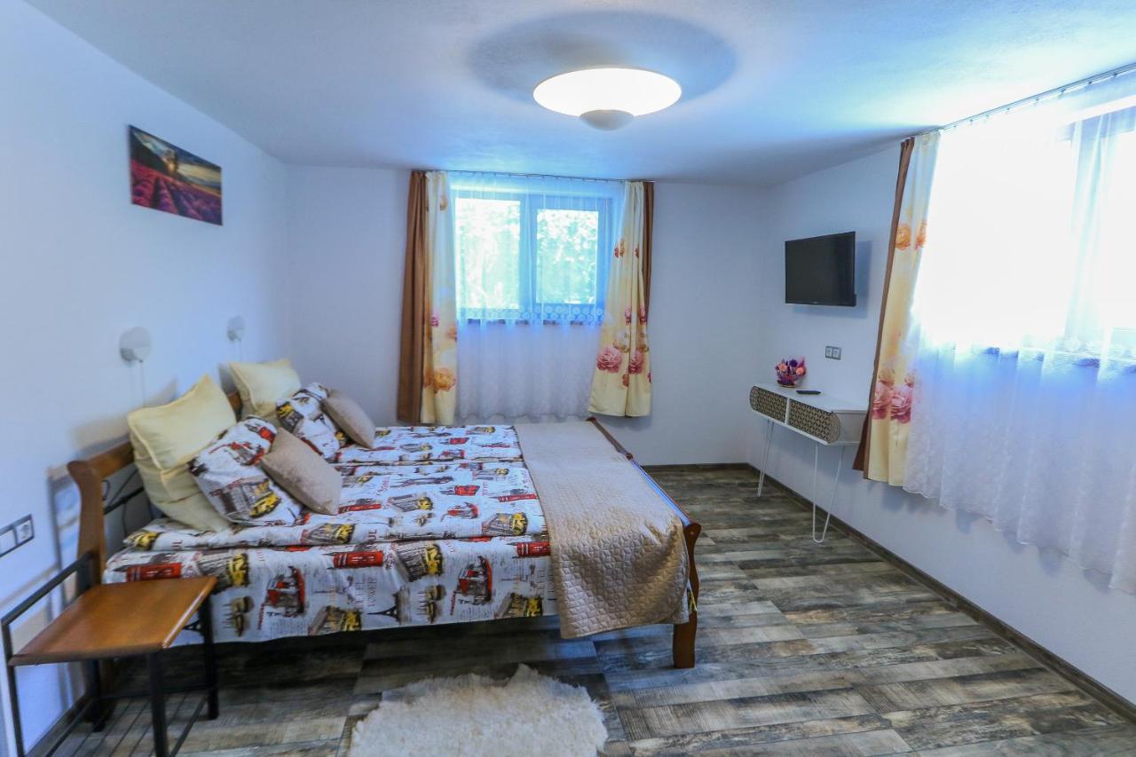 סיביו Nikas Apartment מראה חיצוני תמונה