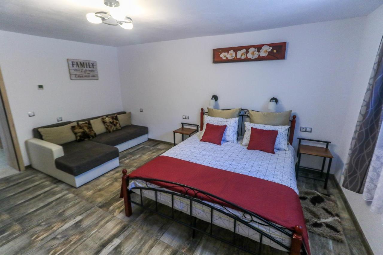סיביו Nikas Apartment מראה חיצוני תמונה