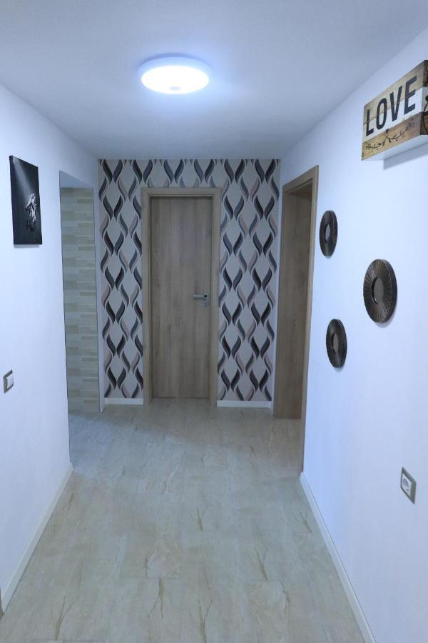 סיביו Nikas Apartment מראה חיצוני תמונה