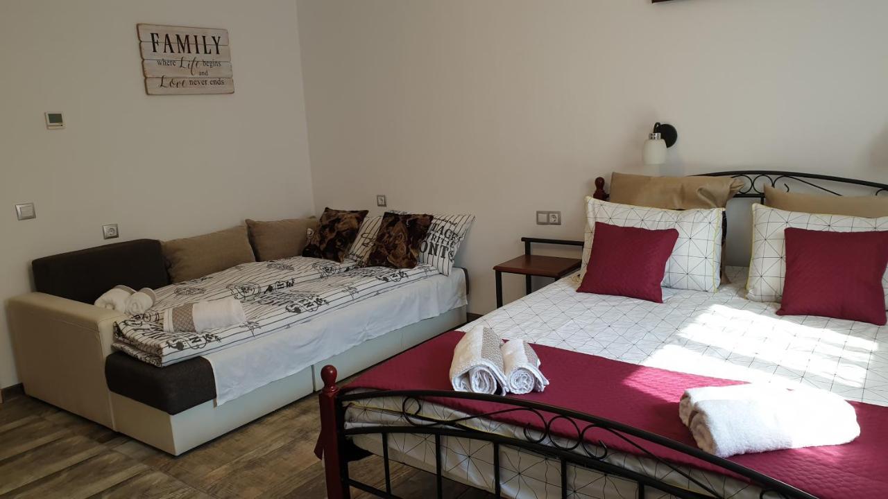 סיביו Nikas Apartment מראה חיצוני תמונה